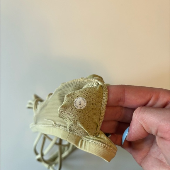 Lululemon free to be bra - Picture 3 of 3